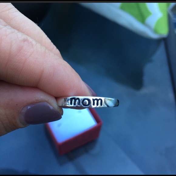 Mom ring - Picture 3 of 4